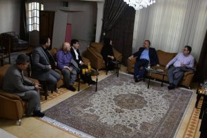 دیدار با خانواده معزز شهدا ادای دین به مقام والای شهید و موجب افتخار است