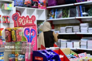 جمع‌آوری کمک برای خرید نوشت افزار دانش آموزان در خوزستان