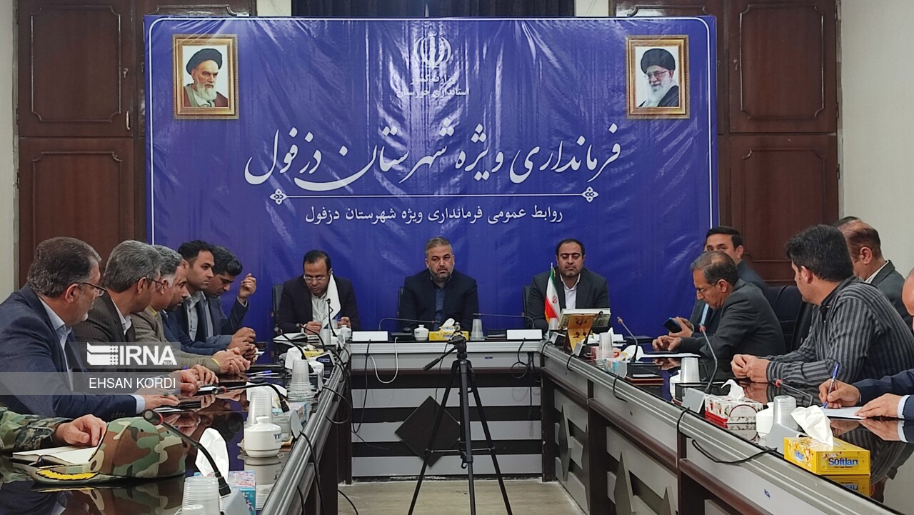 عشایر دزفول آرد و آذوقه ذخیره کنند/ امکان پرواز بالگرد هنگام بارندگی نیست عشایر دزفول آرد و آذوقه ذخیره کنند/ امکان پرواز بالگرد هنگام بارندگی نیست