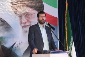 هنرمندان با پرداختن به موضوعات دینی – ملی آنها را ماندگار می‌کنند