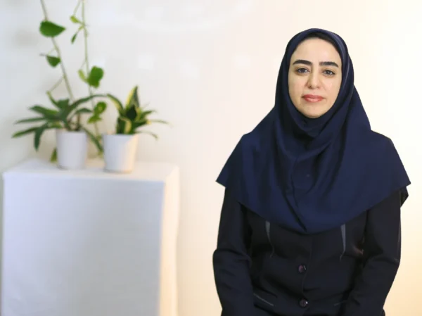 «نشان نخبه ملی» به بانوی نیشکری اعطا شد