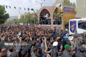 حضور پرشور مردم برای تشییع رئیس جمهور شهید در بیرجند