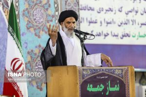 تبلیغات سوء دشمن در قالب آثار هنری پاسخ داده شود