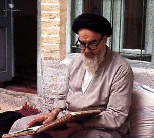 اعتماد دنیا به ایران از برکت امام عظیم‌الشأن است