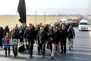 زائران در خوزستان از نرم افزار ” راهنمای اربعین حسینی” استفاده کنند