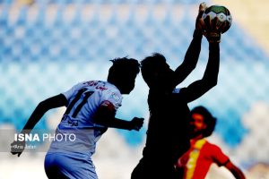 برخی هجمه‌ها به طور چشمگیر از محبوبیت فوتبال خوزستان کاسته است