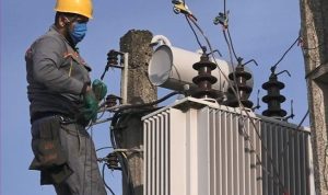 بازبینی و تعویض ترانسفورماتورهای تضمین کننده پایداری شبکه برق خوزستان