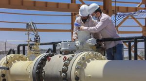 جلوگیری از کاهش ۴۰۰ هزار بشکه‌ای نفت صادراتی با رفع نشتی در تلمبه خانه امیدیه