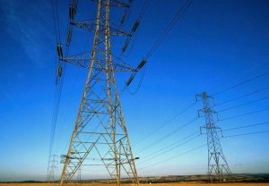 رفع نقاط بحرانی خطوط انتقال برق ۴۰۰ کیلوولت شمال‌غرب اهواز به شوشتر