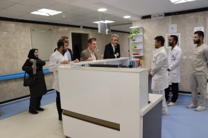 وزیر تعاون کار و رفاه اجتماعی در بازدید از بیمارستان تامین اجتماعی آبادان