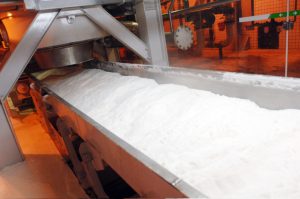 تولید شکر از مرز ۱۲۰ هزار تن عبور می‌کند