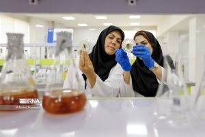 تدوین استاندارد در کشور با نگاه تجاری و بین المللی باشد