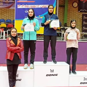 ‍ نائب قهرمانی فرزند یکی از پیشکسوتان شرکت نفت و گاز کارون در مسابقات تنیس روی میز دسته برتر جوانان دختر ایران