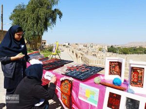 برپایی کارگاه دانش‌آموزی صنایع‌دستی و خوشنویسی در خانه تاریخی مرعشی شوشتر