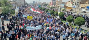 حضور  با شکوه  روزه داران  اهوازی در گرامیداشت روز قدس