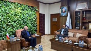 تاکید استاندار خوزستان بر اشتغال نیروهای بومی در فولاد اکسین