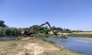 لایروبی بند تاریخی میزان شوشتر