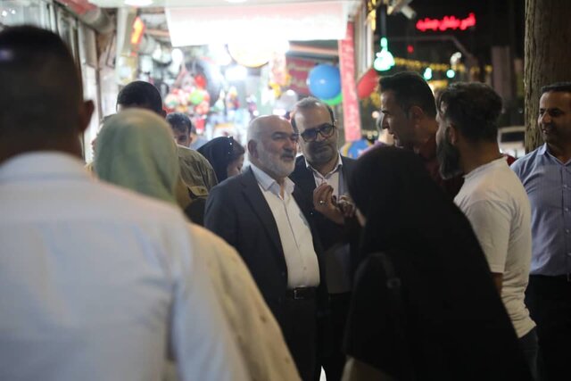 استاندار خوزستان در بازدید سرزده از بازار ایذه: گوش شنوای مردم هستم استاندار خوزستان در بازدید سرزده از بازار ایذه: گوش شنوای مردم هستم