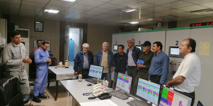 ضرورت تکمیل طرح های صنعت انتقال نفت در منطقه خوزستان ضرورت تکمیل طرح های صنعت انتقال نفت در منطقه خوزستان