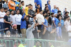 درگیری فیزیکی بین هواداران استقلال خوزستان