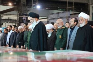 تشییع پیکر مطهر شهیدان سرلشکر محرابی و کائیدی در اهواز