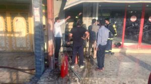 نجات اعضای یک خانواده در شوش با تلاش آتش نشانان