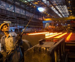 پرداخت حقوق معوق کارگران گروه ملی صنعتی فولاد ایران در روز‌های آینده