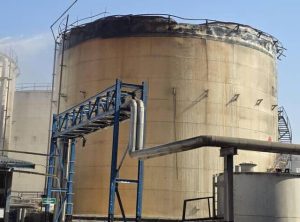 مهار حریق مخزن هیدروکربنی بندر امام بدون تلفات جانی