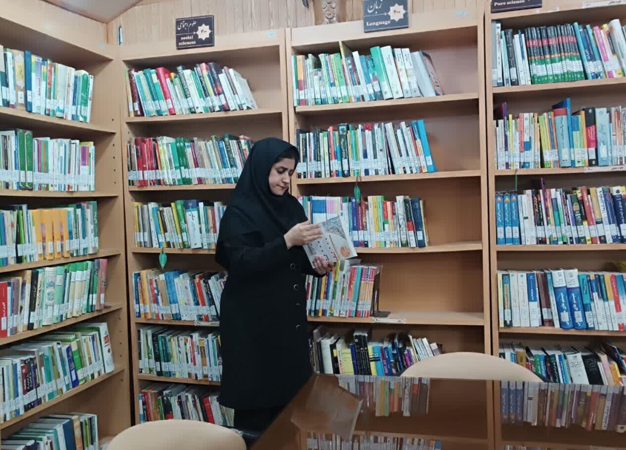 کتابداران، مدیران سطرهای بیپایان آگاهبخشی کتابداران، مدیران سطرهای بیپایان آگاهبخشی