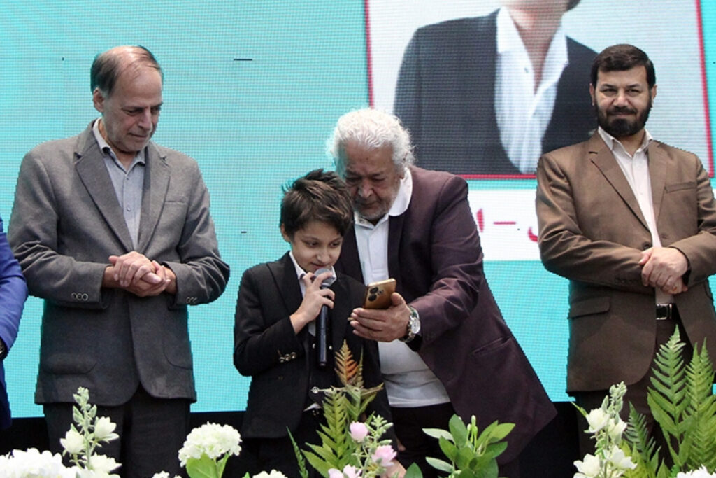 بزرگان ادبیات ایران در شکرستان؛ خوزستان میزبان یک رخداد کمسابقه فرهنگی و ادبی شد بزرگان ادبیات ایران در شکرستان؛ خوزستان میزبان یک رخداد کمسابقه فرهنگی و ادبی شد