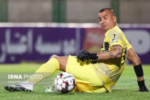 حامد لک: هواداران فولاد صبور باشند