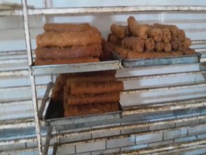 پلمپ دو واحد شیرینی‌پزی غیربهداشتی در اهواز با دستور معاون دادستان مرکز خوزستان